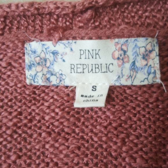 Pink Republic Cold Shoulder Sweater, Sz S - Picture 5 of 8